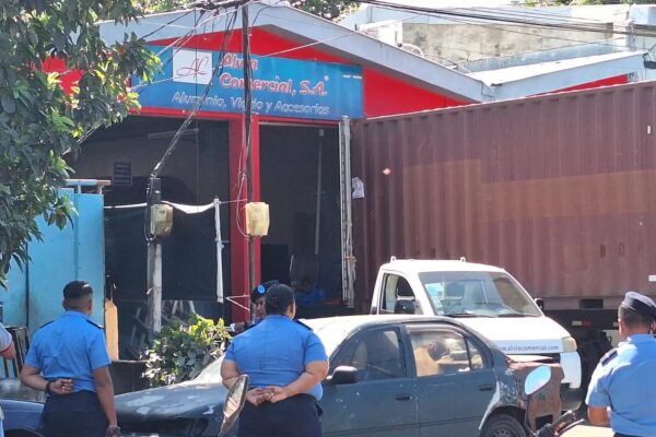 Dos jóvenes trabadores pierden la vida en Managua