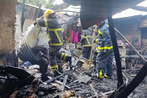 Incendio deja a 15 personas sin hogar en Masaya