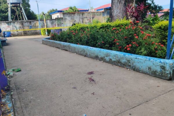 Joven de 18 años asesinado de una estocada en el parque Reyes de Bluefields